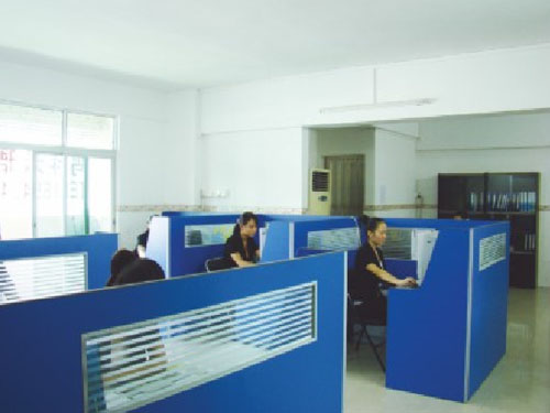 總公司服務(wù)人員